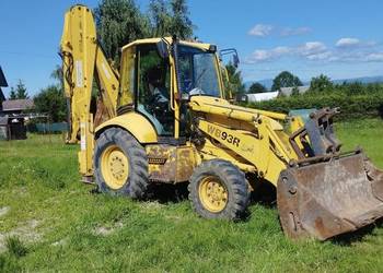 Sprzedam koparko-ładowarkę Komatsu WB 93R