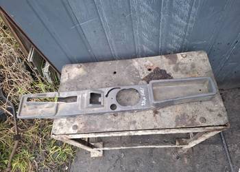 FIAAT 126P Maluch tunel środkowy stary typ