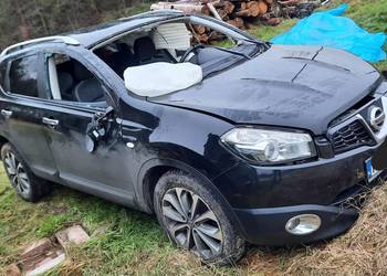 Nissan Qashqai po lifcie uszkodzony powypadkowy