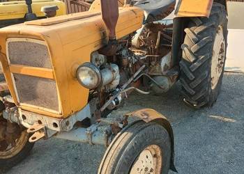 Ciągnik rolniczy Ursus C-330