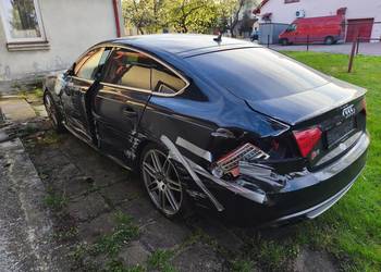 Audi S5 uszkodzona