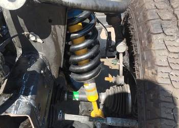 ŁOŻYSKO PIASTY PRZÓD TOYOTA TACOMA TRD 4X4 3,5 V6 2022 r. 51 tkm 279 km