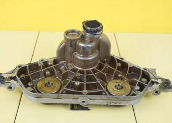 MERCEDES W204 1.8 CGI 11r 156 KM 271820 obudowa rozrzadu A2710161306