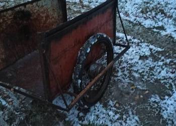 Sprzedam wózek ogrodowy