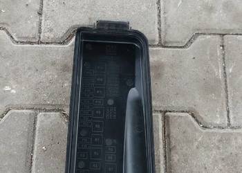 Pokrywa osłona bezpieczników 24438039 Saab 93 II LIFT