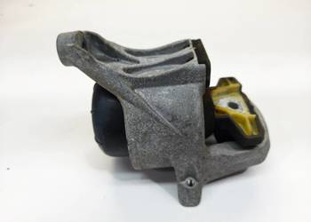 ŁAPA WSPORNIK PODUSZKA SILNIKA PRAWA AUDI A4 B9 A5 8W 2.0 TFSI 8W0199372CR