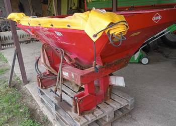 Rozsiewacz Kuhn ZSB900