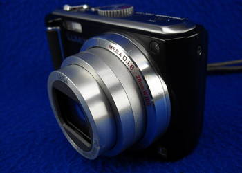 PANASONIC  LUMIX DMC- TZ 5  -  komplet