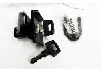 ZAMEK STACYJKA SCHOWKA PIAGGIO VESPA PX PE