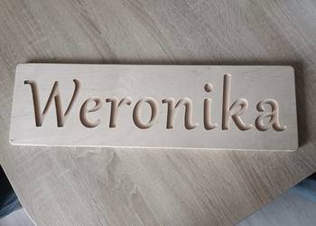 Deska drewniana z napisem Weronika