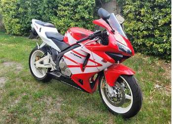 Syndyk sprzeda motor Honda CBR 600 RR