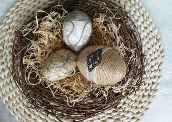 Trzy zdobione jajka Wielkanoc