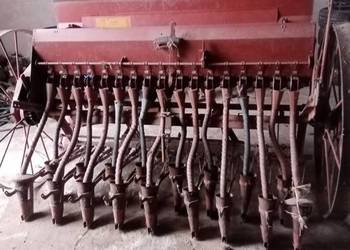 Siewnik konny,przerobiony do ciągnika