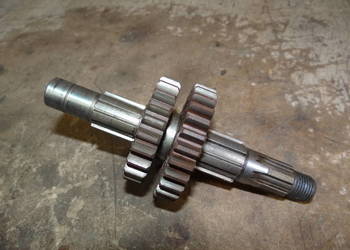 ZAREZERWOWANE wałek skrzyni biegów MZ ETZ 250 org DDR