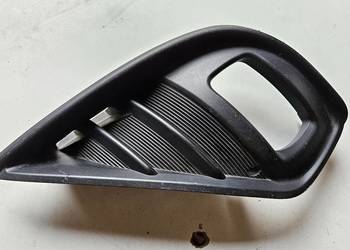 TOYOTA HIGHLANDER KRATKA HALOGENU PRAWA PRZÓD 52030-0E110