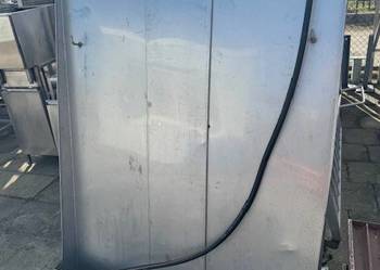 Myjka do butów i fartuchów podwieszana