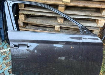 Skoda Superb 3V0 drzwi prawy przód