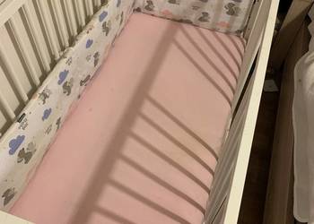 Łóżeczko dla niemowlaka 60x120, Klups Frank biale, plus materac