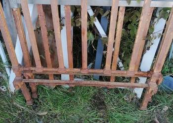 Łóżko dwa boki zabytkowe