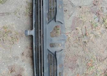 KRATKA ATRAPA GRILL TOYOTA COROLLA E12