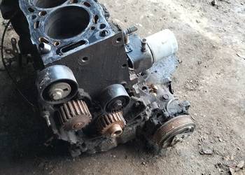głowica blok silnik 2.2 HDI citroen C5 C8 peżot 607 807