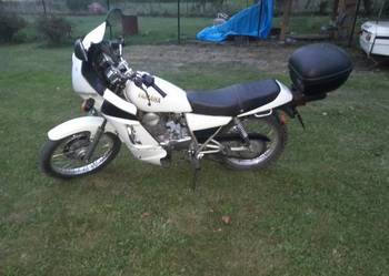 Ładna  zarejestrowana Yamaha SR 250 policyjna (wsk,wfm,shl)