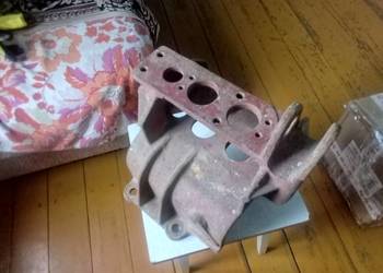 Sprzedam Wspornik osi przedniej Ursus c 325.