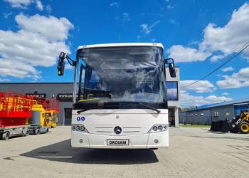 Autobus podmiejski Mercedes-Benz Intouro