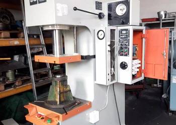 Prasa hydrauliczna WMW PYE 25 S1M (40.000,00 Netto)