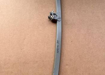 Prowadnica szyby prawy tył Toyota Yaris III 2333 830RR