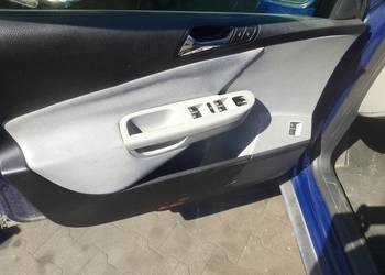 Jasna rączka drzwi kierowcy VW Passat B6