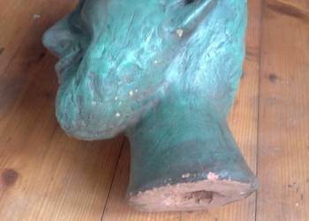 Tarakotowa glowa sygnowana