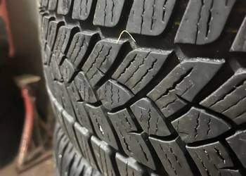opony zimowe 4 sztuki-205/55R16 opony zimowe 4 sztuki-205/55R16