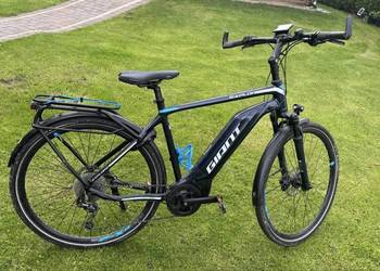 Sprzedam rower elektryczny Giant
