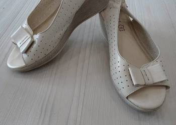 Buty Sandały Skórzane Skóra Naturalna Kremowe Ceniona Marka Lasocki 38