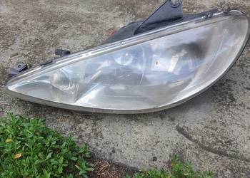 Lampa prawa Peugeot 206