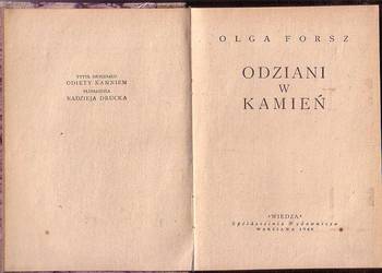 (9764) ODZIANI W KAMIEŃ – OLGA FORSZ