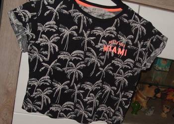 JAK NOWA krótka bluzeczka -H&M-w palmy r.146/152