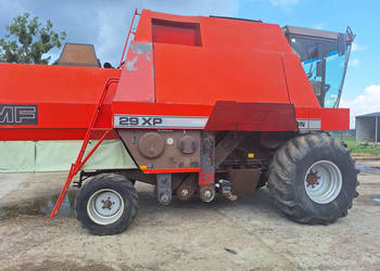 Kombajn zbożowy Massey-Ferguson