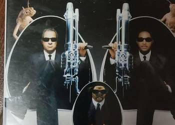 Faceci w czerniI 2xDVD MAN IN BLACK Will Smith Faceci w czerniI 2xDVD MAN IN BLACK Will Smith