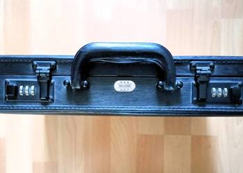 Milano Neseser teczka na szyfr