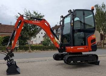 Kompaktowy mini-koparka+ 3 łyżki Kubota KX019-4
