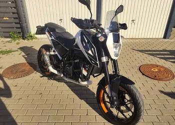 KTM Duke 690, niski przebieg.