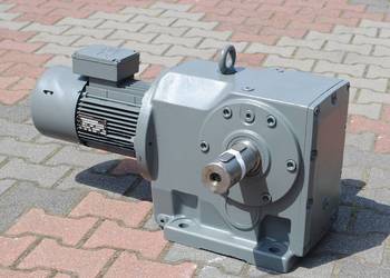 Motoreduktor kątowy 2.2kw 16obr./min. z hamulcem SEW