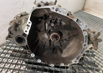 SKRZYNIA BIEGÓW TOYOTA YARIS I 1.3 87KM 99-05