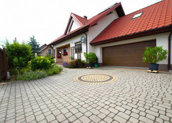 Dom wolnostojący Brynica 376m2
