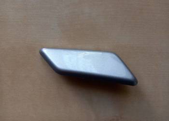 TOYOTA RAV 4 Klapka spryskiwacza prawa