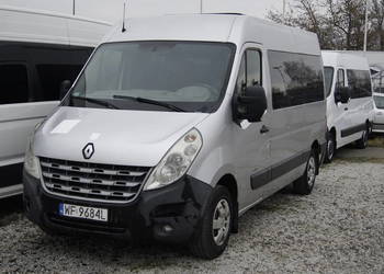 Ładny nie zmęczony pracą