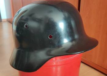 Hełm niemiecki z drugiej wojny światowej Hełm niemiecki z drugiej wojny światowej