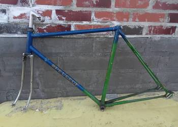 Peugeot rama sportowa